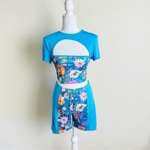 Blue & Orange Floral Cut Out Colorblock Crop Top & Biker Shorts Set